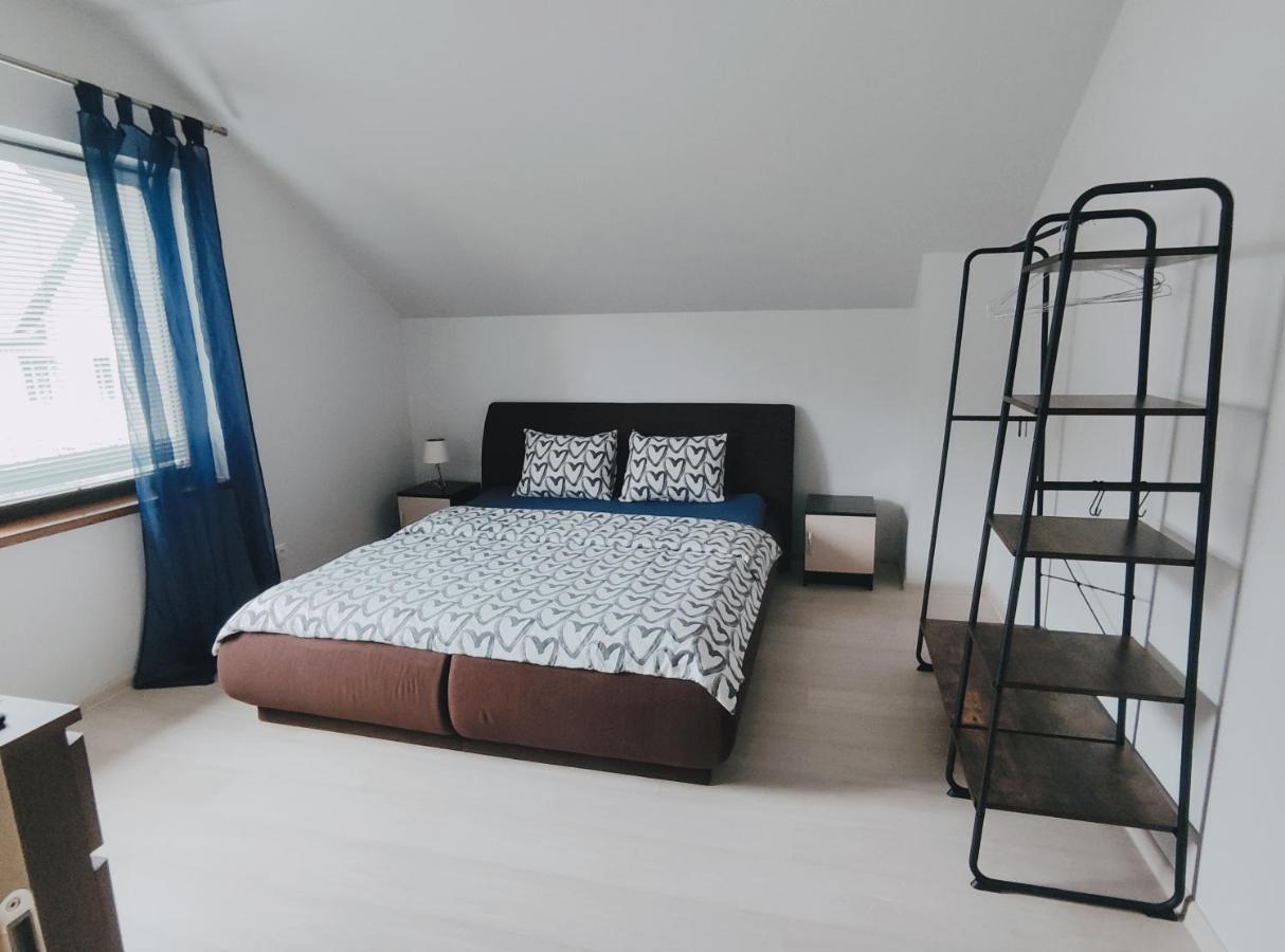 K-Town - Apartment Near The Lake Каунас Экстерьер фото